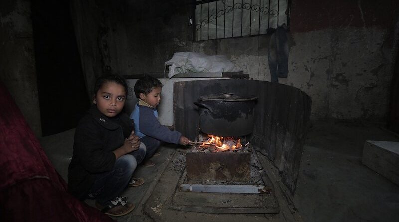 Hunger, Desperation Magnify Amid Gaza Siege